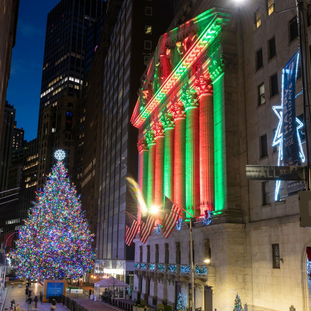 Week In Review: Markets Fall For Third Straight Week as Christmas Arrives